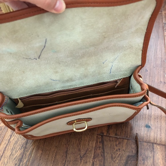 COPY - Vintage Dooney & Bourke crossbody purse - Picture 3 of 6